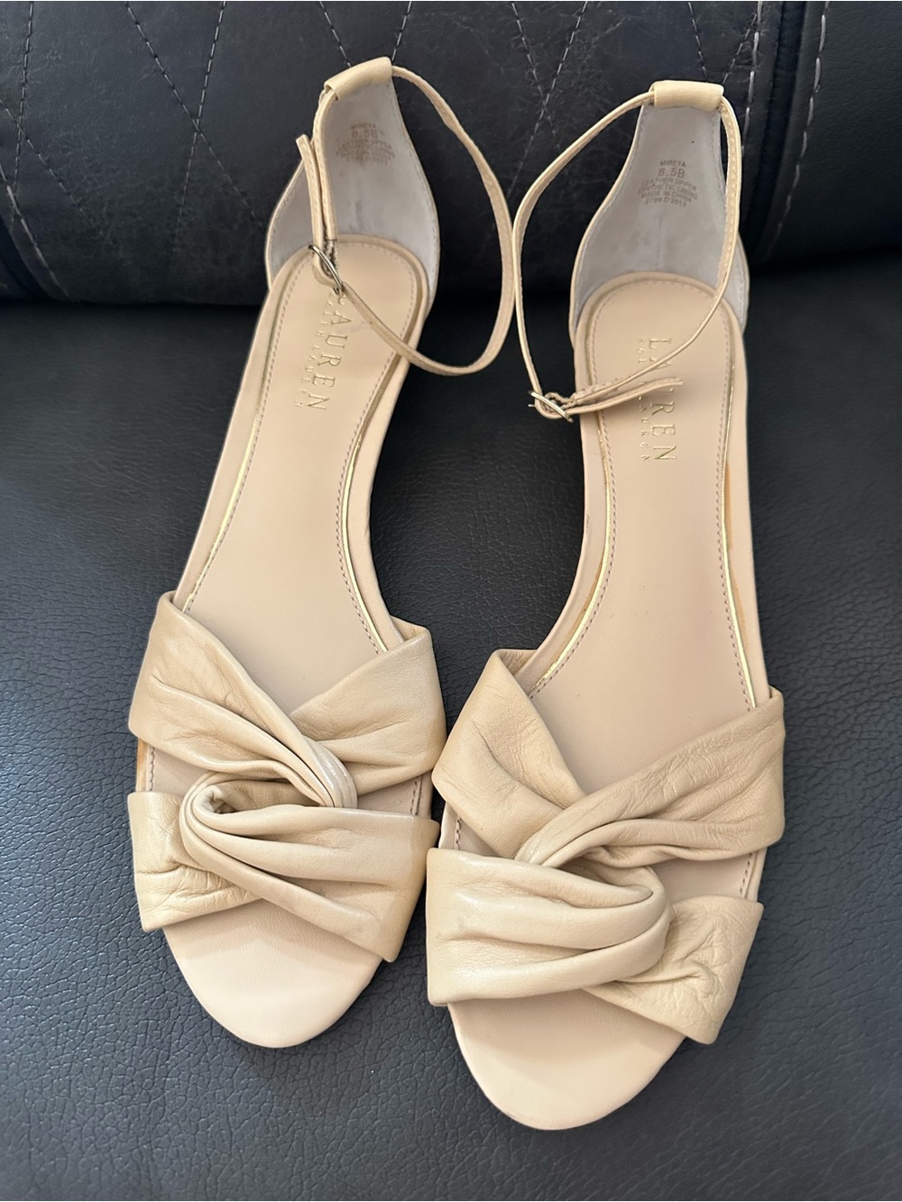 Lauren Ralph Lauren Mireya beige leather knot ankle strap wedge sandals. - Picture 3 of 9
